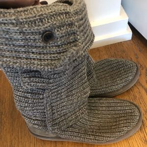 Grey Knit Uggs
